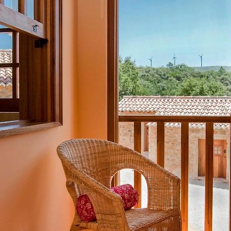 Casal Frias Villa Barreira  ภายนอก รูปภาพ